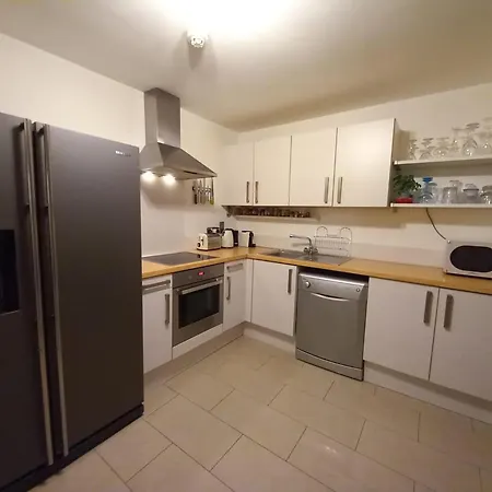 Remarkable 2 -bed In * 더블린