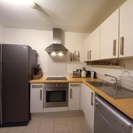 Remarkable 2 -bed In Dublin